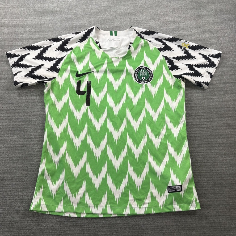 Nigeria Soccer Jersey 2018 Nike Mens Home Green Size M #4 Slim Fit